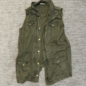 Army Green Utility Vest with gold buttons and zipper detailing